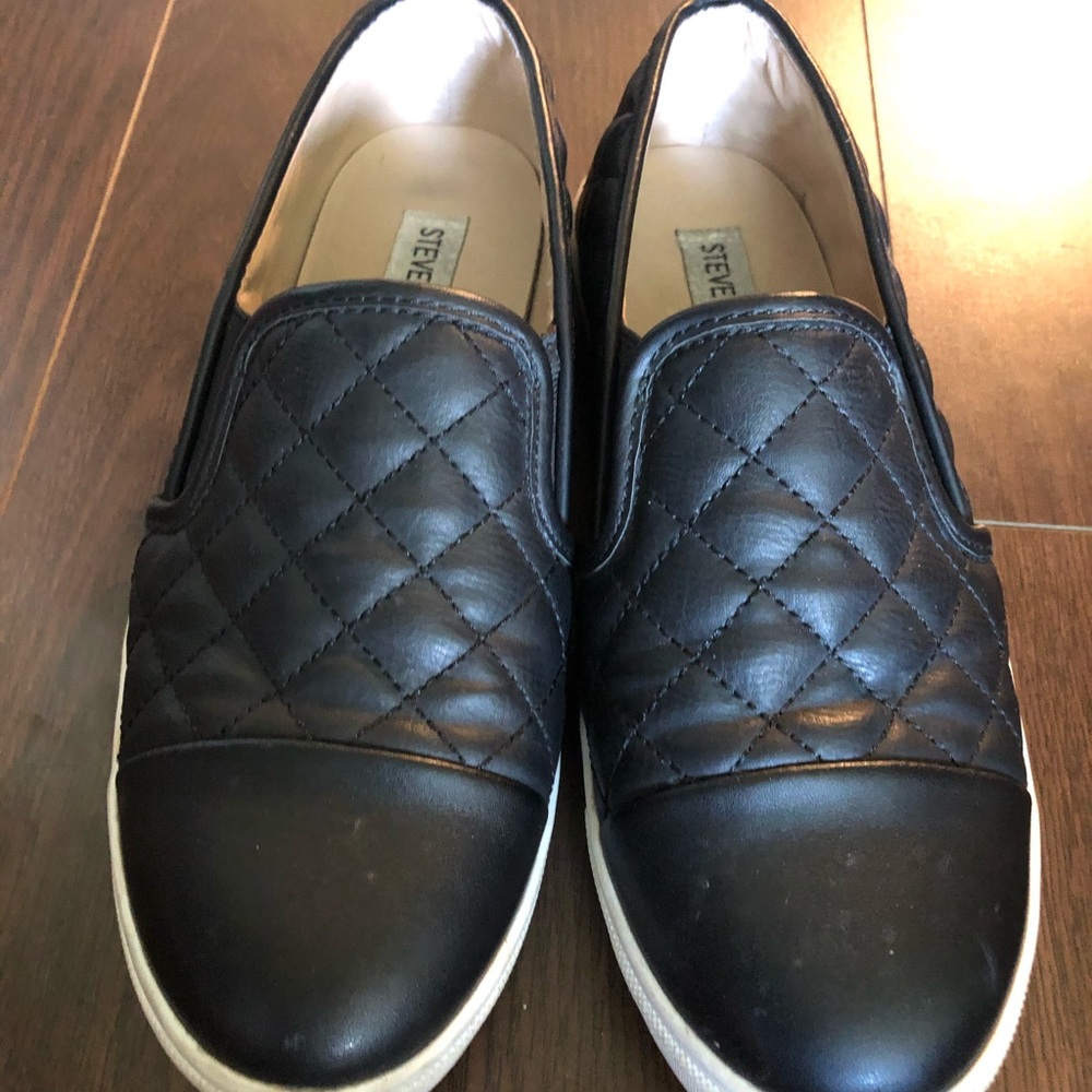 Steve Madden slip on sneakers